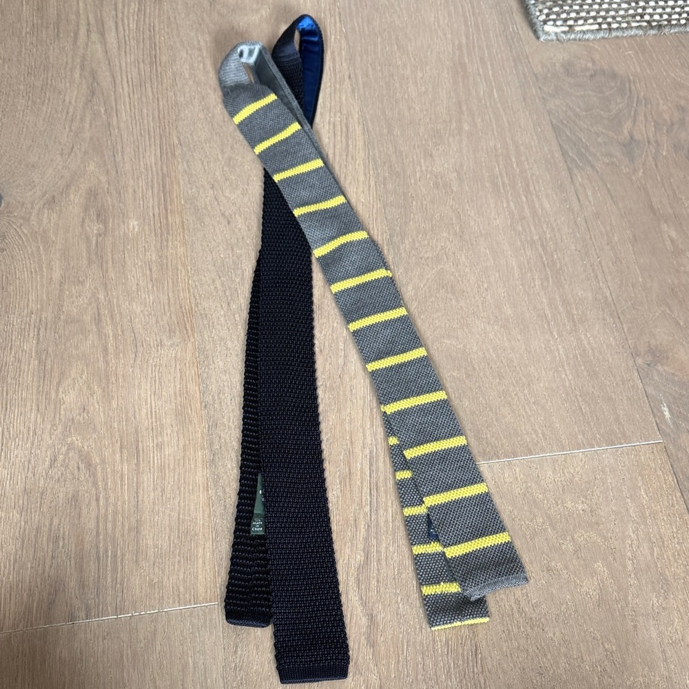 Set of 2 J. Crew Knit Ties Striped Gray & Yellow Knit 100% Wool, Navy 100% Silk